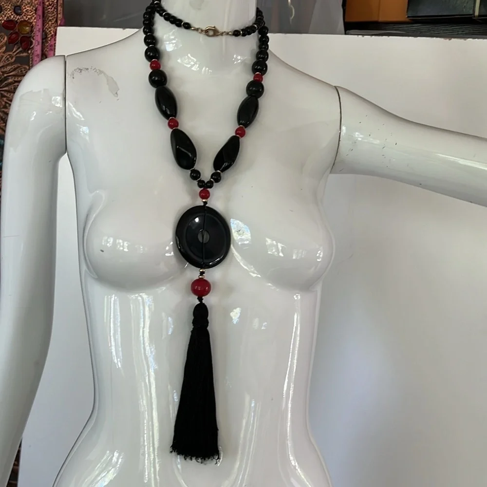 27” Black and Red Lucite w 5” Tassel Asian Inspired Necklace